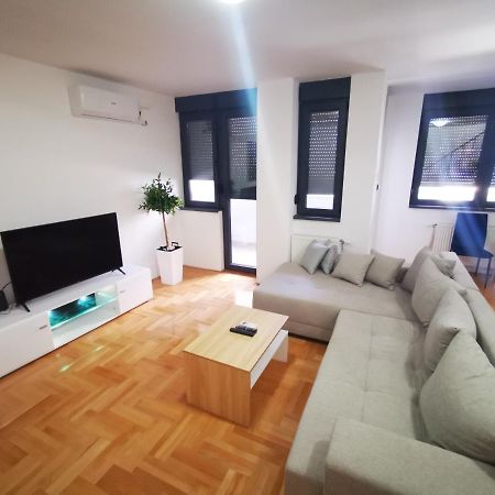 Riviera Apartments Ni Dış mekan fotoğraf