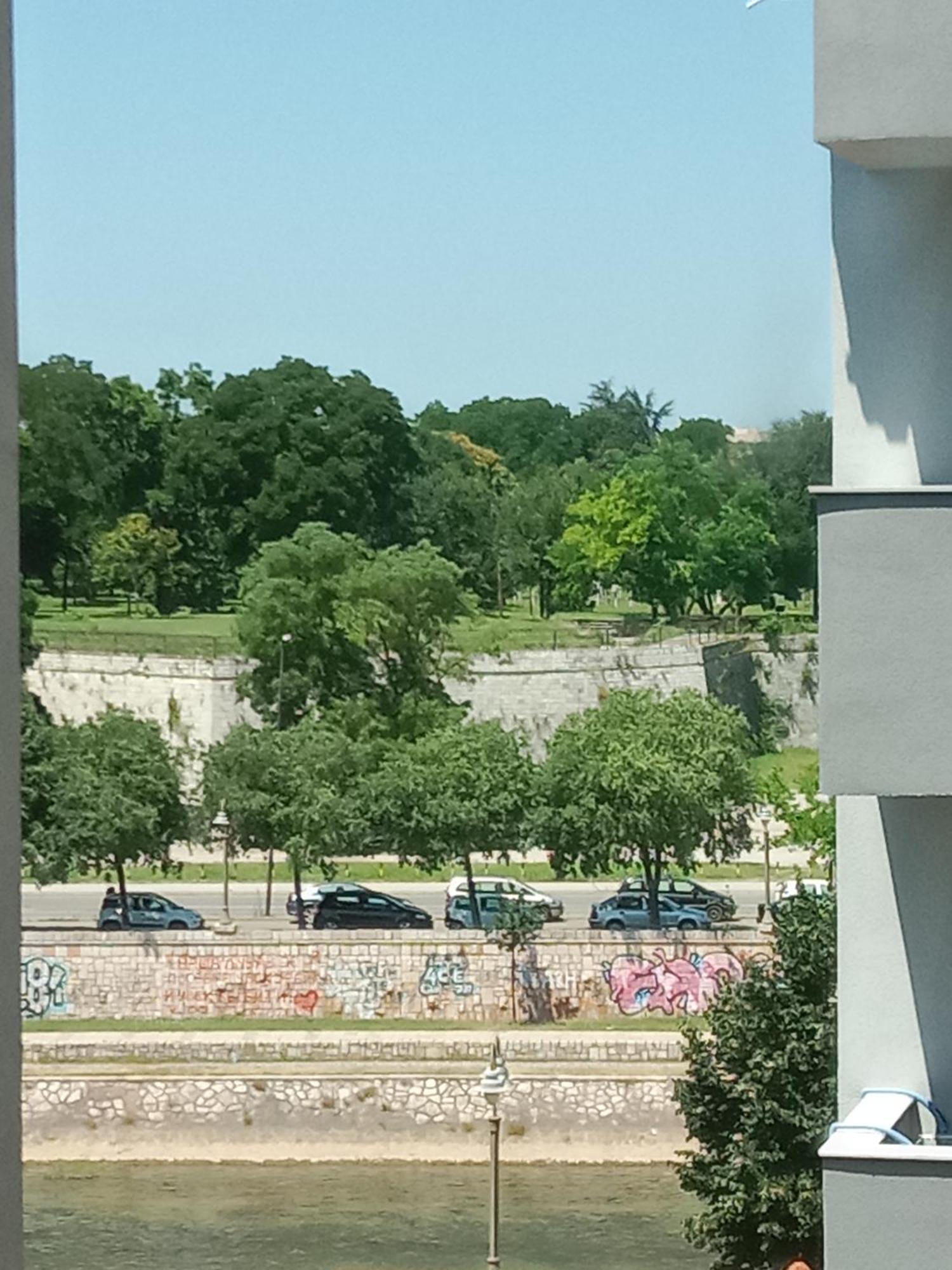 Riviera Apartments Ni Dış mekan fotoğraf